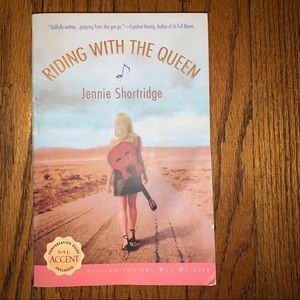 📚 5/$10 Riding with the queen book